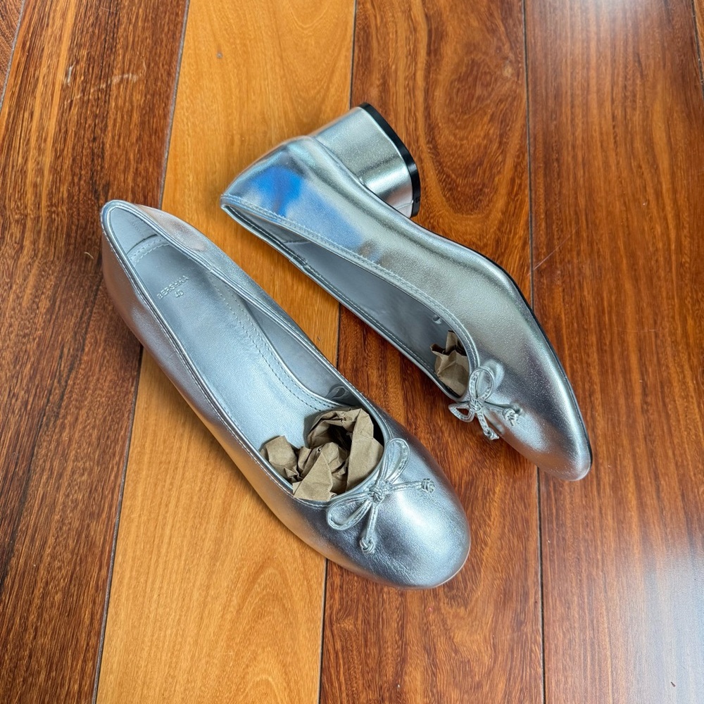 BERSHKA | Women's Ballerina heels in Sliver